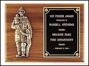 Plaque – Fireman Plaques with Cast Figure 1